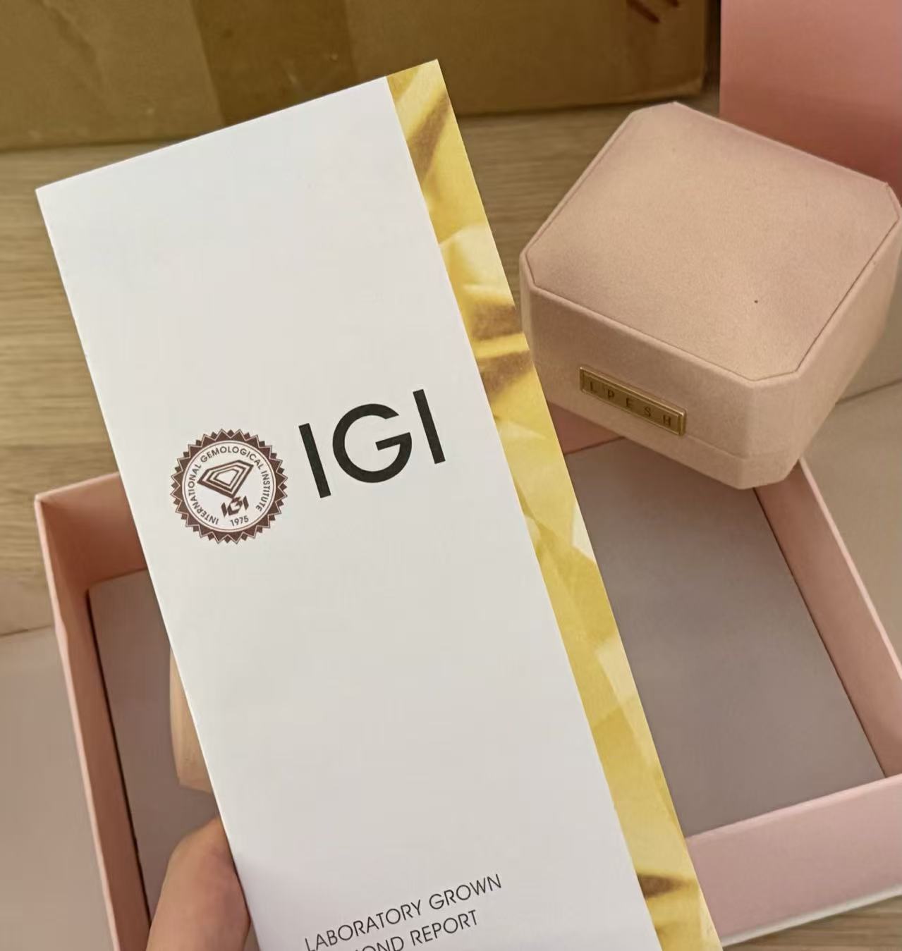 Lab Grown Square Diamond Ring in 18K Gold or PT950