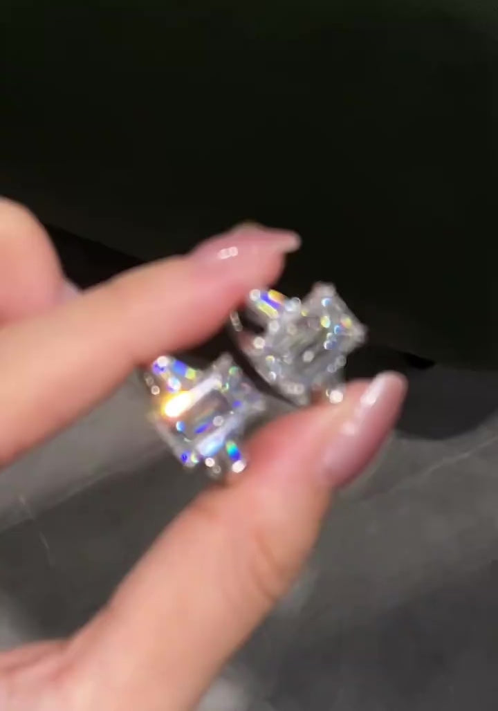 Lab Grown Square Diamond Ring in 18K Gold or PT950